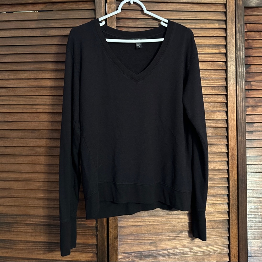 Athleta Women's Black V-Neck Top